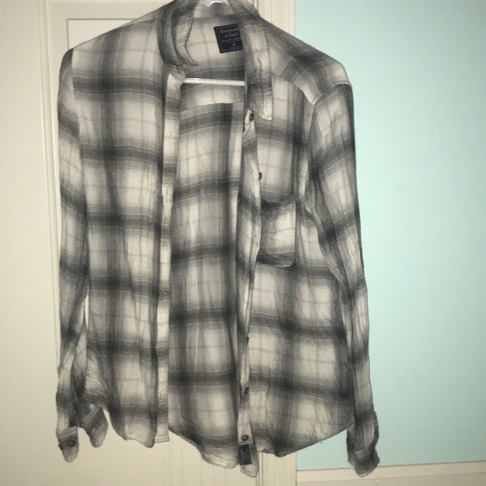 Long sleeve plaid shirt